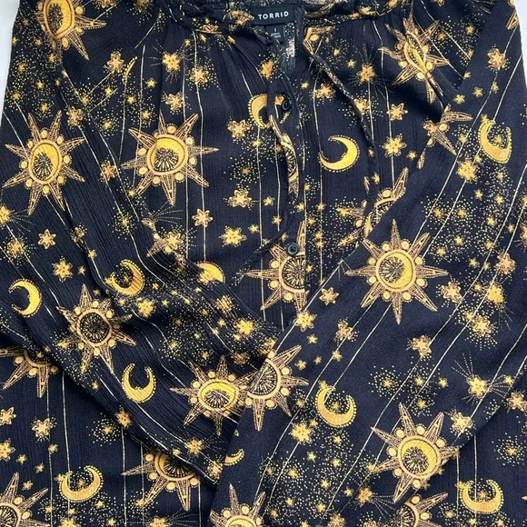 Black Blouse with Yellow and Gold Celestial Design Moon and Stars, size XL - Picture 4 of 9